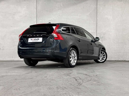 Volvo V60 1.6 D2 Summum 114hp 2013 (Original-NL), SX-575-L