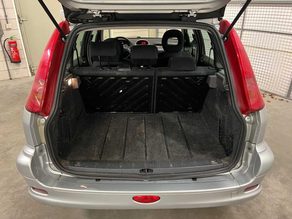 Peugeot 206 SW 1.6-16V Quiksilver 109pk 2005 (Origineel-NL), 29-RF-VB