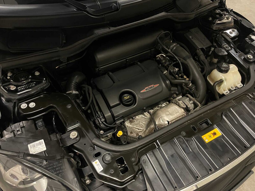 Mini Countryman JCW 1.6 ALL4 Chili 218pk 2013 (John Cooper Works), XD-242-B