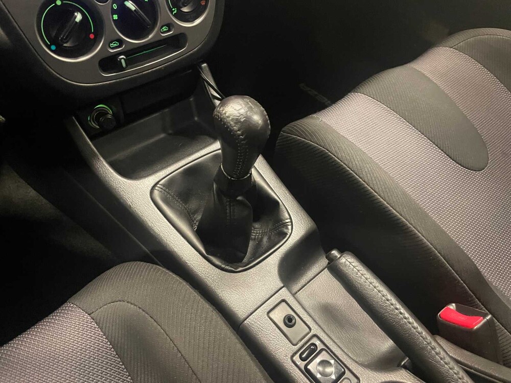 Subaru Impreza Plus 2.0 WRX AWD 218pk 2002 (Origineel-NL), 64-JN-HV