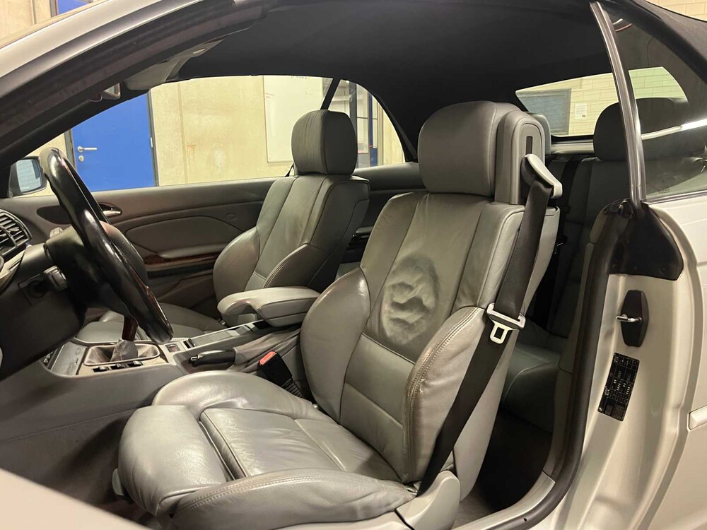 BMW 318Ci Executive Cabriolet 143pk 2002 3ER RHEIE 3-serie, 61-JS-FS