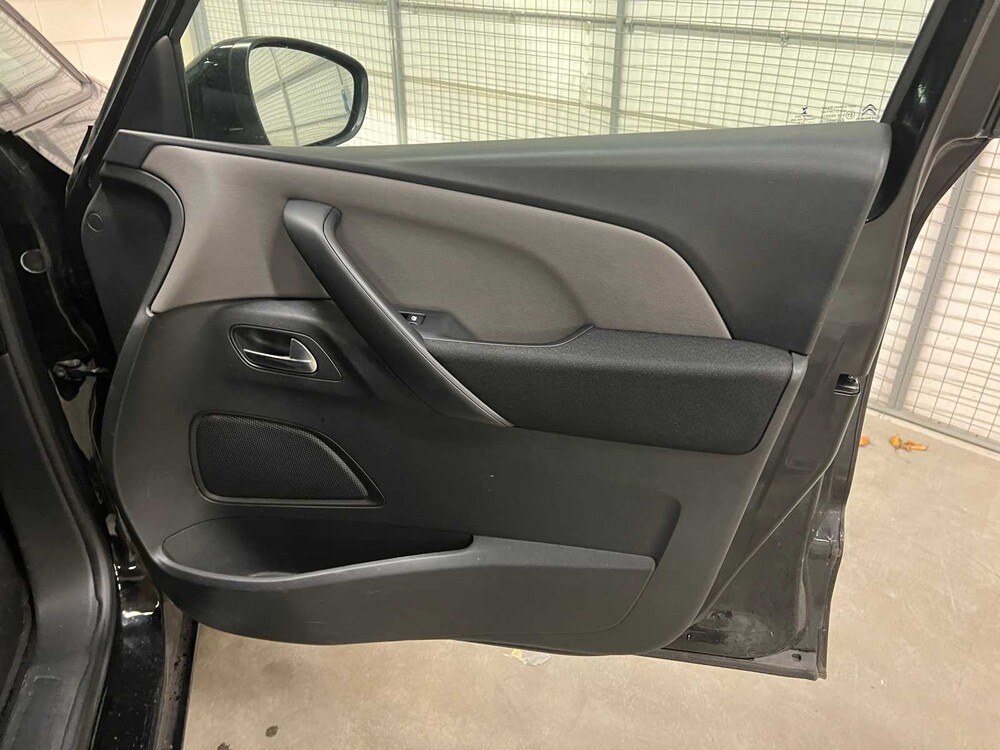 Citroen C4 Picasso 1.2 PT Selection 131pk 2018 (Origineel-NL), SP-541-L