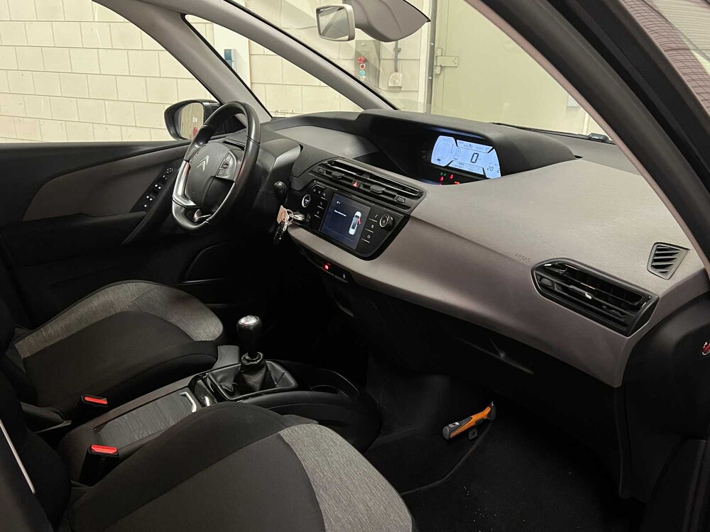 Citroen C4 Picasso 1.2 PT Selection 131pk 2018 (Origineel-NL), SP-541-L