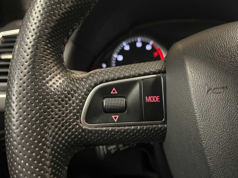 Audi Q5 3.2 FSI V6 Quattro S-line 271pk 2011, 52-XXH-7