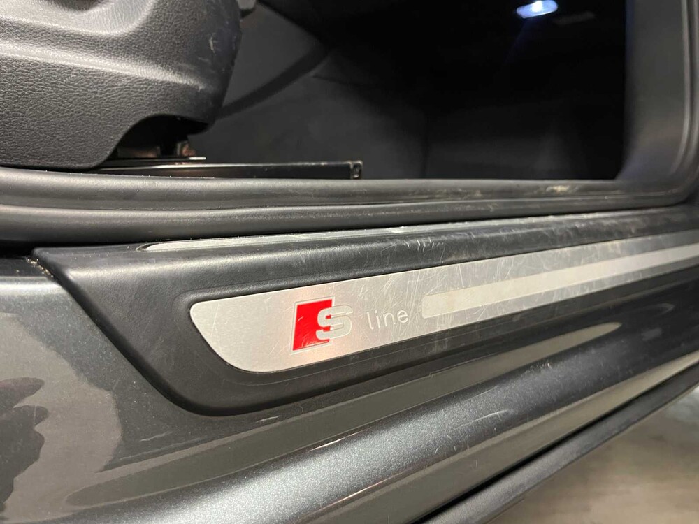 Audi Q5 3.2 FSI V6 Quattro S-line 271pk 2011, 52-XXH-7