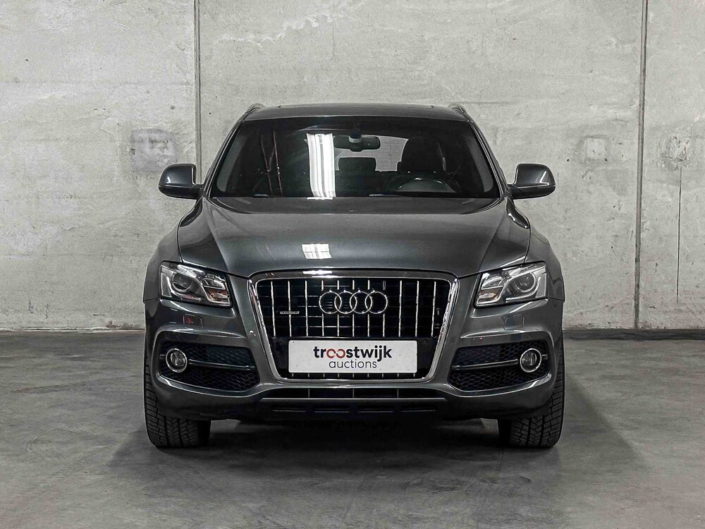 Audi Q5 3.2 FSI V6 Quattro S-line 271pk 2011, 52-XXH-7