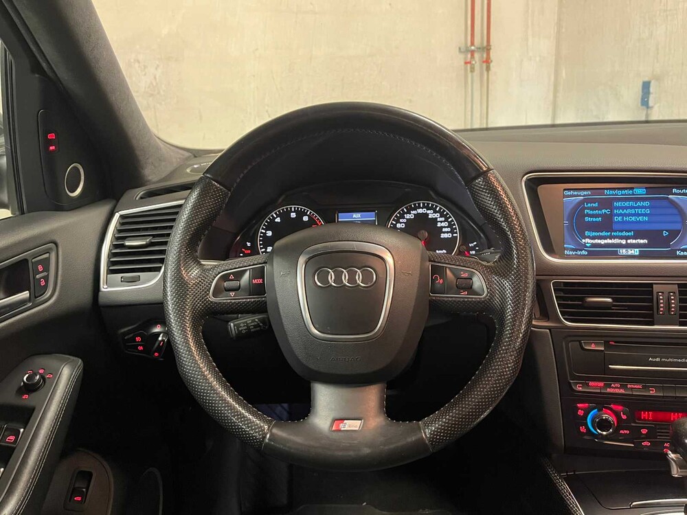 Audi Q5 3.2 FSI V6 Quattro S-line 271pk 2011, 52-XXH-7