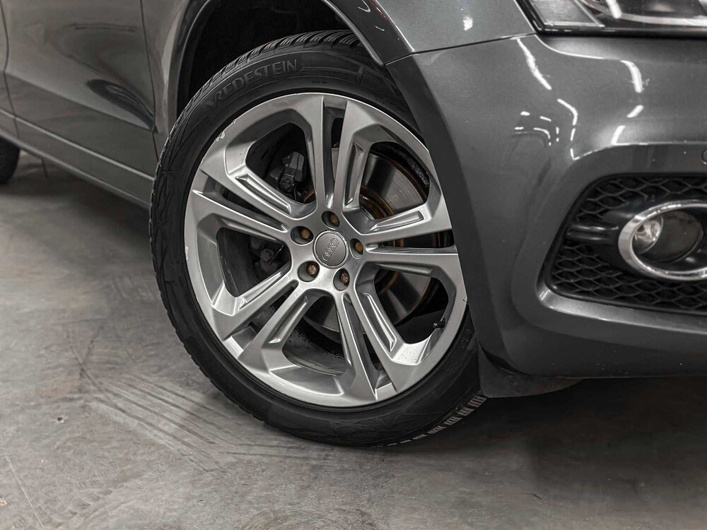 Audi Q5 3.2 FSI V6 Quattro S-line 271pk 2011, 52-XXH-7