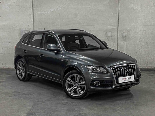 Audi Q5 3.2 FSI V6 Quattro S-line 271hp 2011, 52-XXH-7