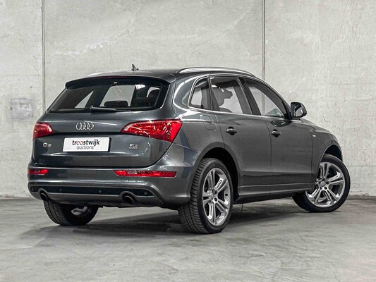 Audi Q5 3.2 FSI V6 Quattro S-line 271hp 2011, 52-XXH-7