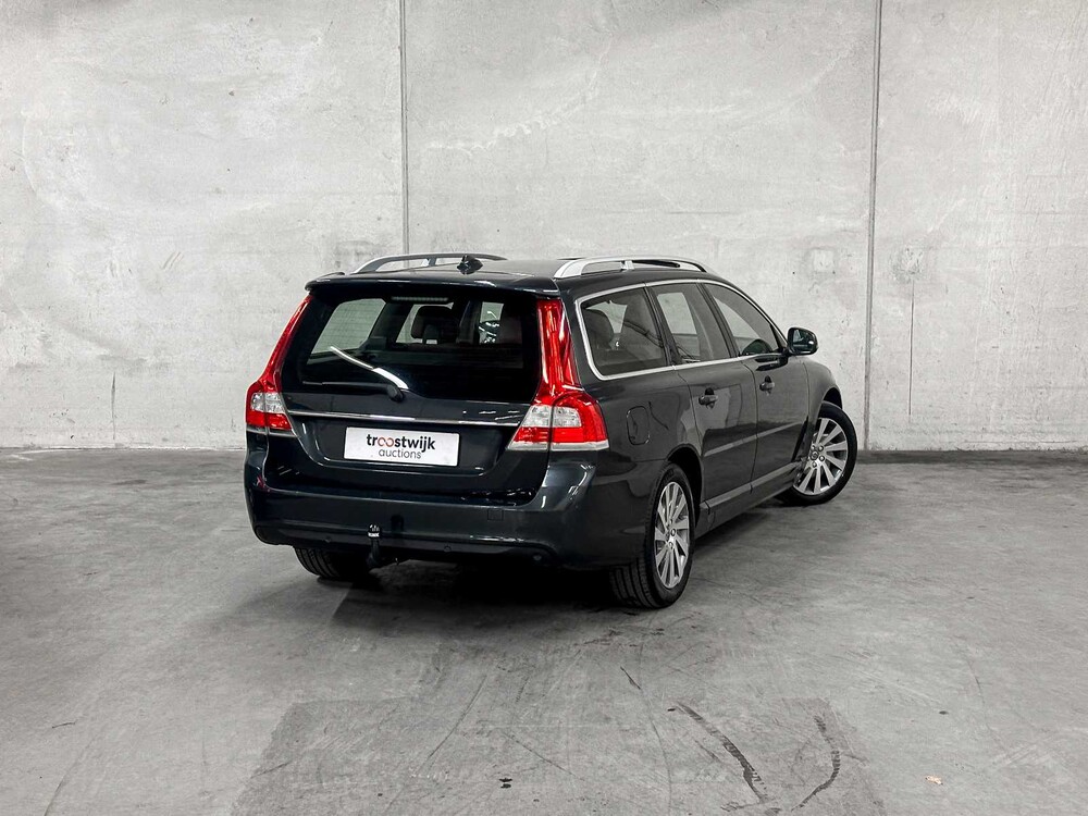 Volvo V70 2.0 D3 Inscription 150pk 2017 (Origineel-NL), NB-844-H