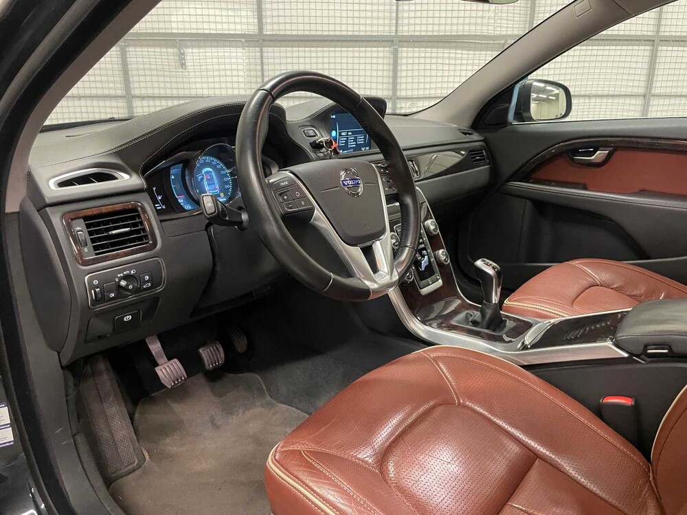 Volvo V70 2.0 D3 Inscription 150pk 2017 (Origineel-NL), NB-844-H