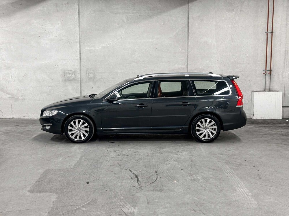 Volvo V70 2.0 D3 Inscription 150pk 2017 (Origineel-NL), NB-844-H