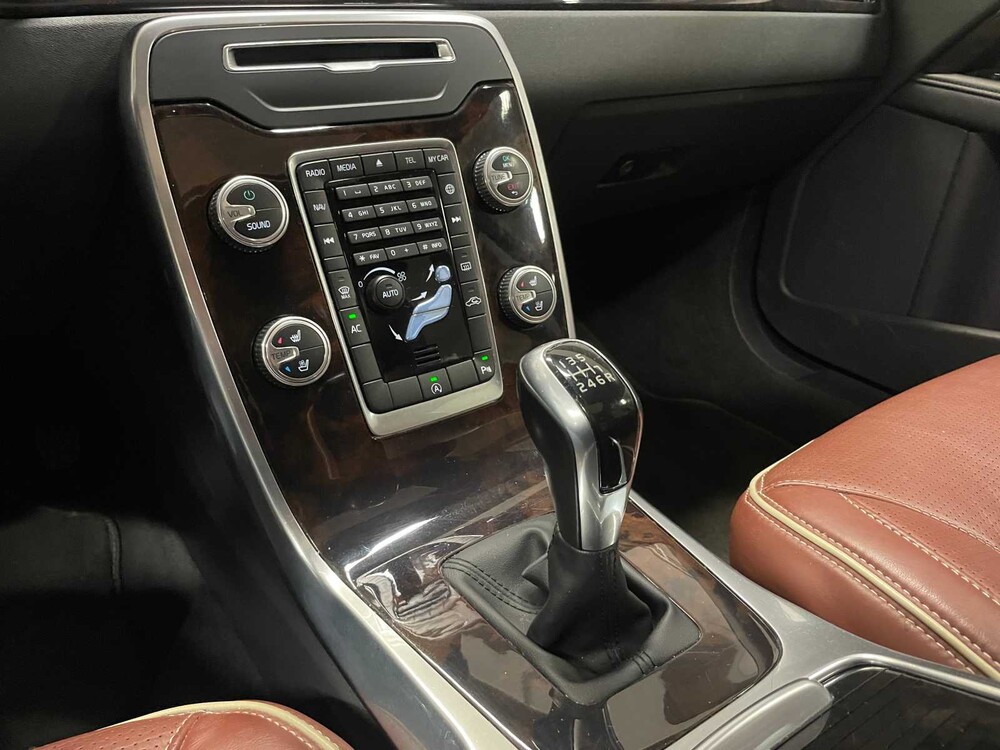 Volvo V70 2.0 D3 Inscription 150pk 2017 (Origineel-NL), NB-844-H