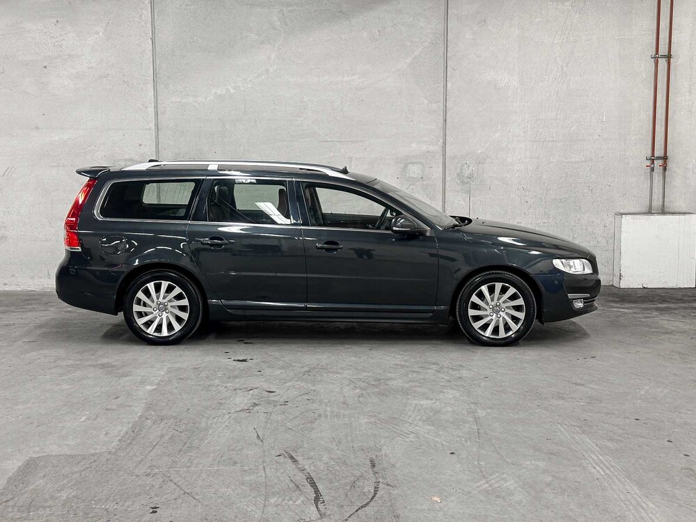 Volvo V70 2.0 D3 Inscription 150pk 2017 (Origineel-NL), NB-844-H