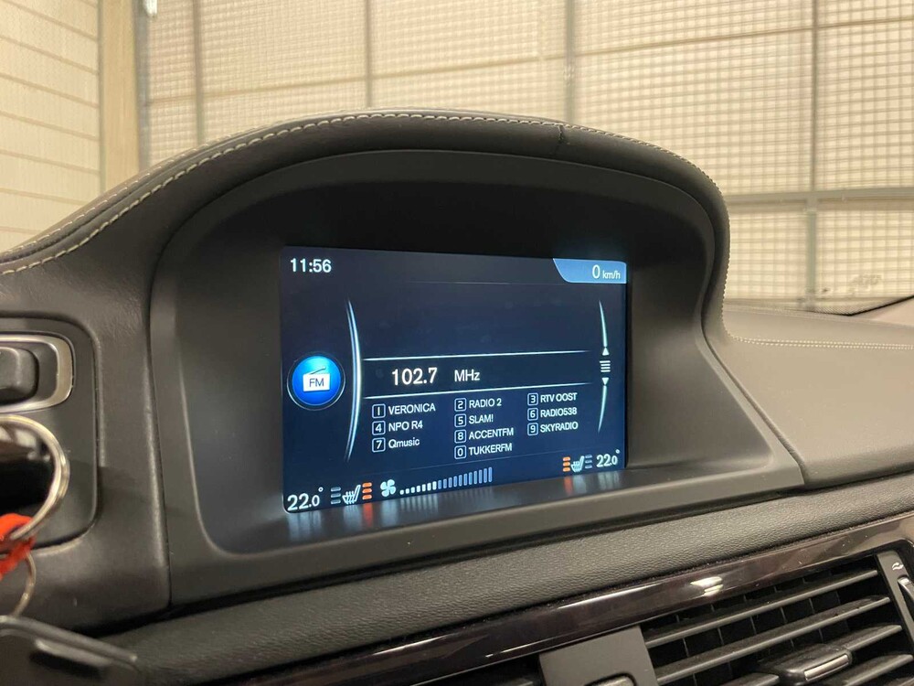 Volvo V70 2.0 D3 Inscription 150pk 2017 (Origineel-NL), NB-844-H