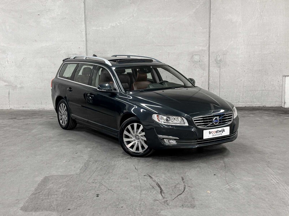 Volvo V70 2.0 D3 Inscription 150pk 2017 (Origineel-NL), NB-844-H
