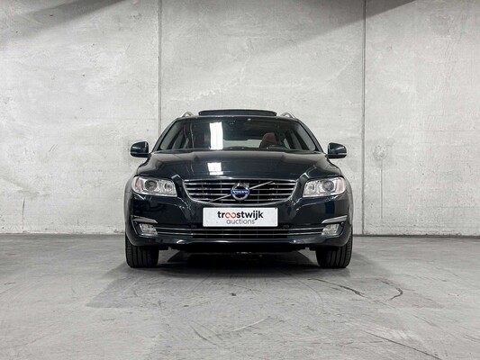 Volvo V70 2.0 D3 Inscription 150hp 2017 (Original-NL), NB-844-H