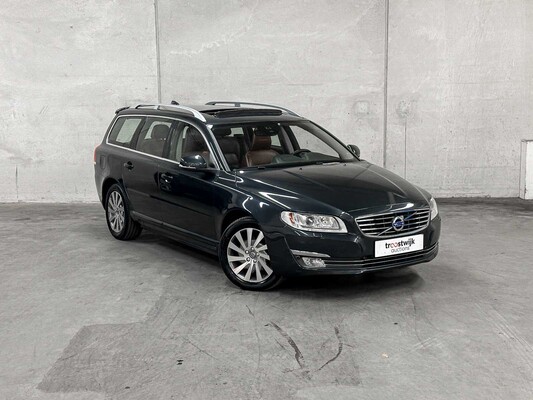 Volvo V70 2.0 D3 Inscription 150hp 2017 (Original-NL), NB-844-H