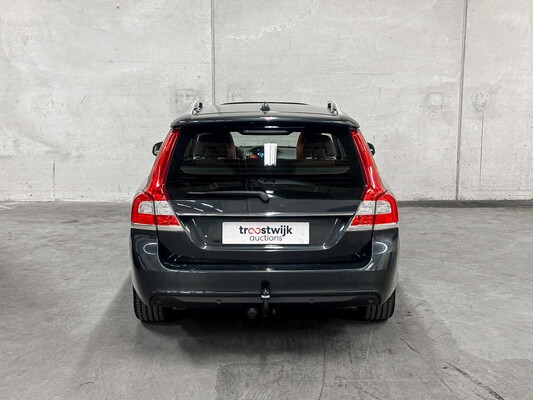 Volvo V70 2.0 D3 Inscription 150hp 2017 (Original-NL), NB-844-H