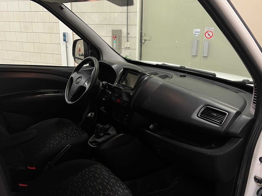 Opel Combo 1.3 CDTi L2H1 Sport 95pk 2017 (Origineel-NL) V-995-HV