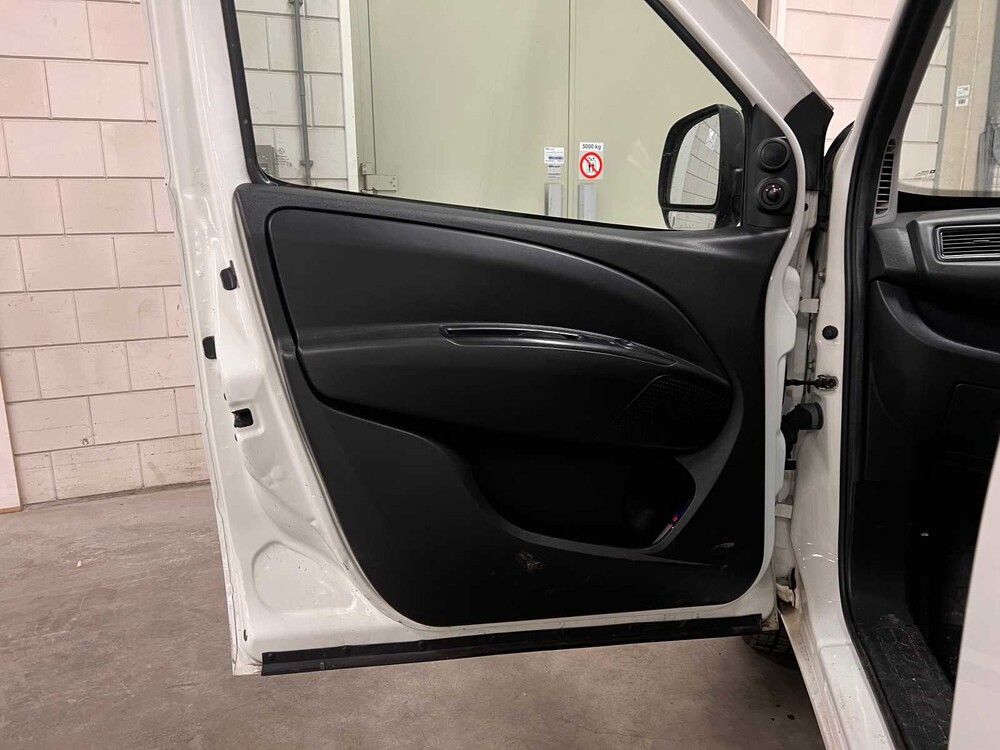 Opel Combo 1.3 CDTi L2H1 Sport 95pk 2017 (Origineel-NL) V-995-HV