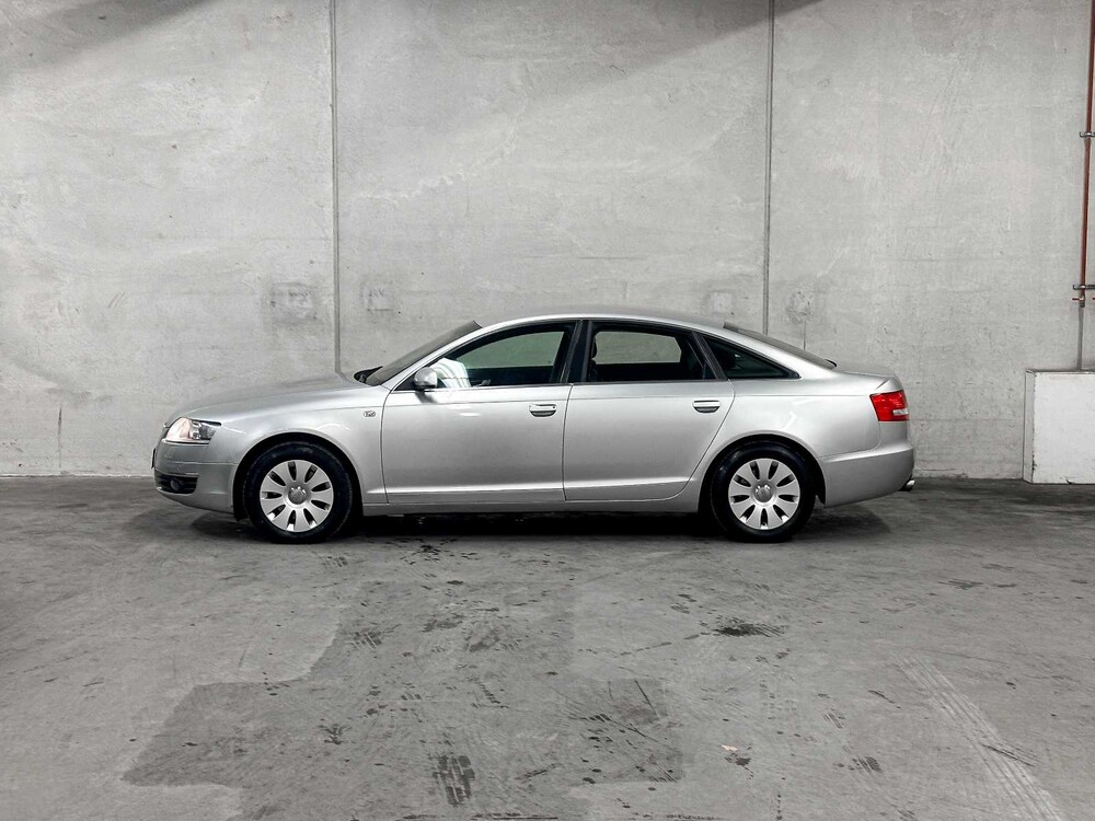 Audi A6 Limousine 2.4 Pro Line 177pk 2004 (Origineel-NL), 03-PP-XT