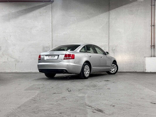 Audi A6 Saloon 2.4 Pro Line 177hp 2004 (Original-NL), 03-PP-XT