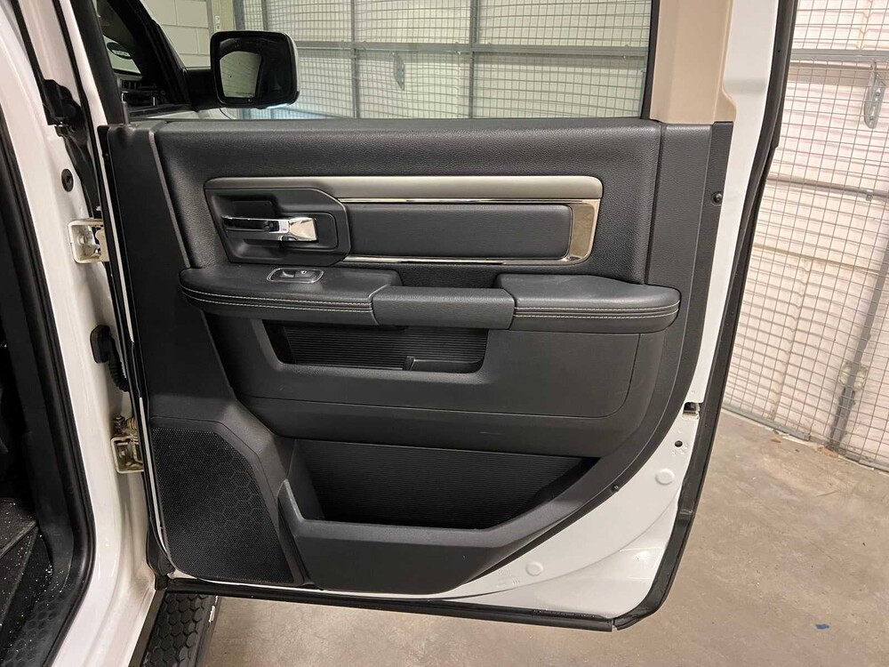 Dodge Ram 1500 5.7 V8 QC 6'4 401PS 2016 (Original-NL), VS-548-R