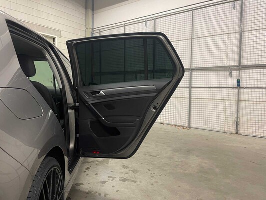 Volkswagen Golf 1.4 TSI Connected Series 125hp 2016, KT-946-X