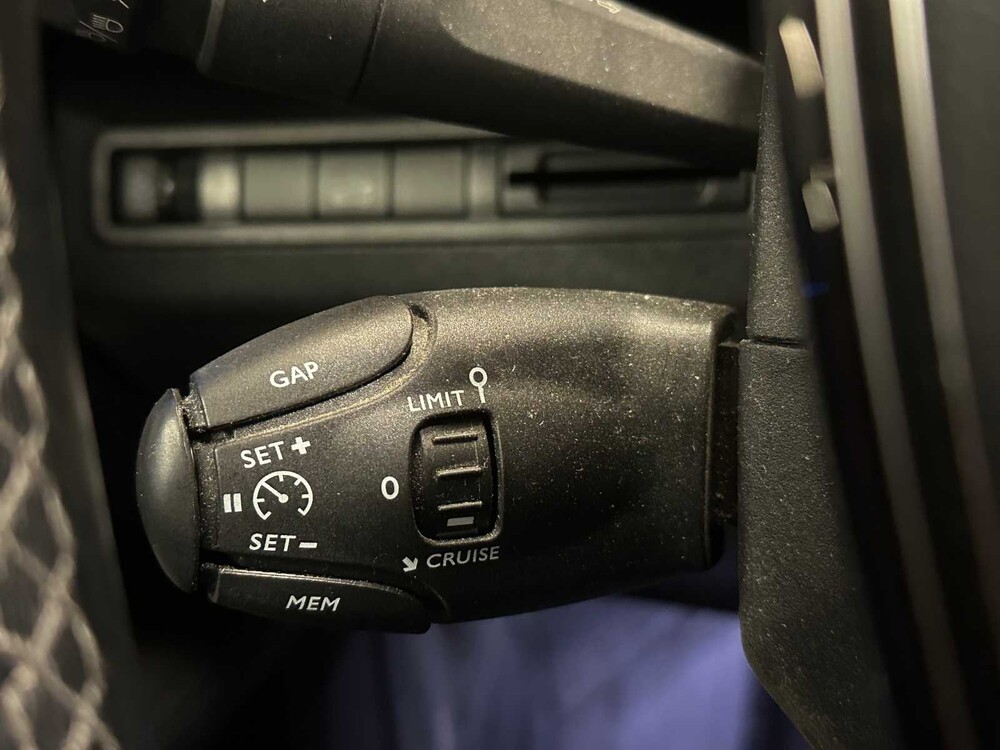 Peugeot 3008 1.2 PureTech Blue Lease Premium 131PS 2020, H-276-PH