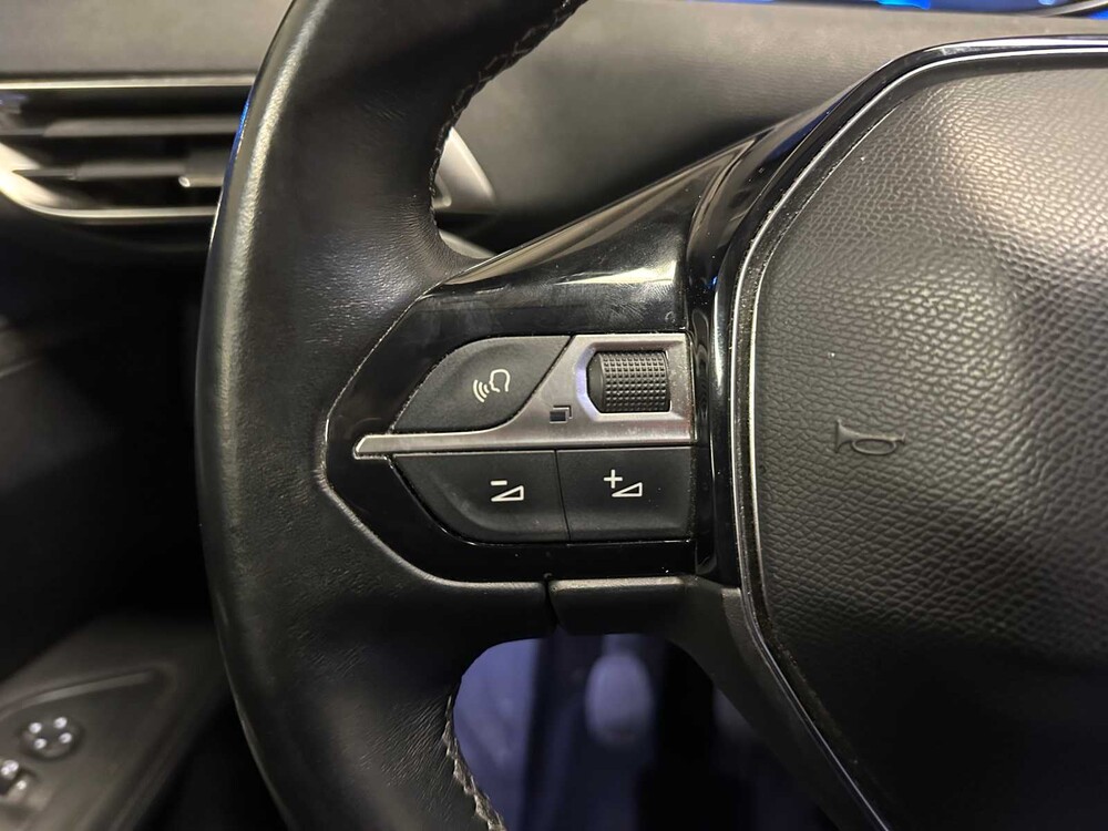 Peugeot 3008 1.2 PureTech Blue Lease Premium 131PS 2020, H-276-PH