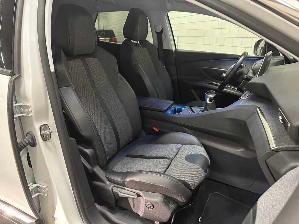 Peugeot 3008 1.2 PureTech Blue Lease Premium 131PS 2020, H-276-PH