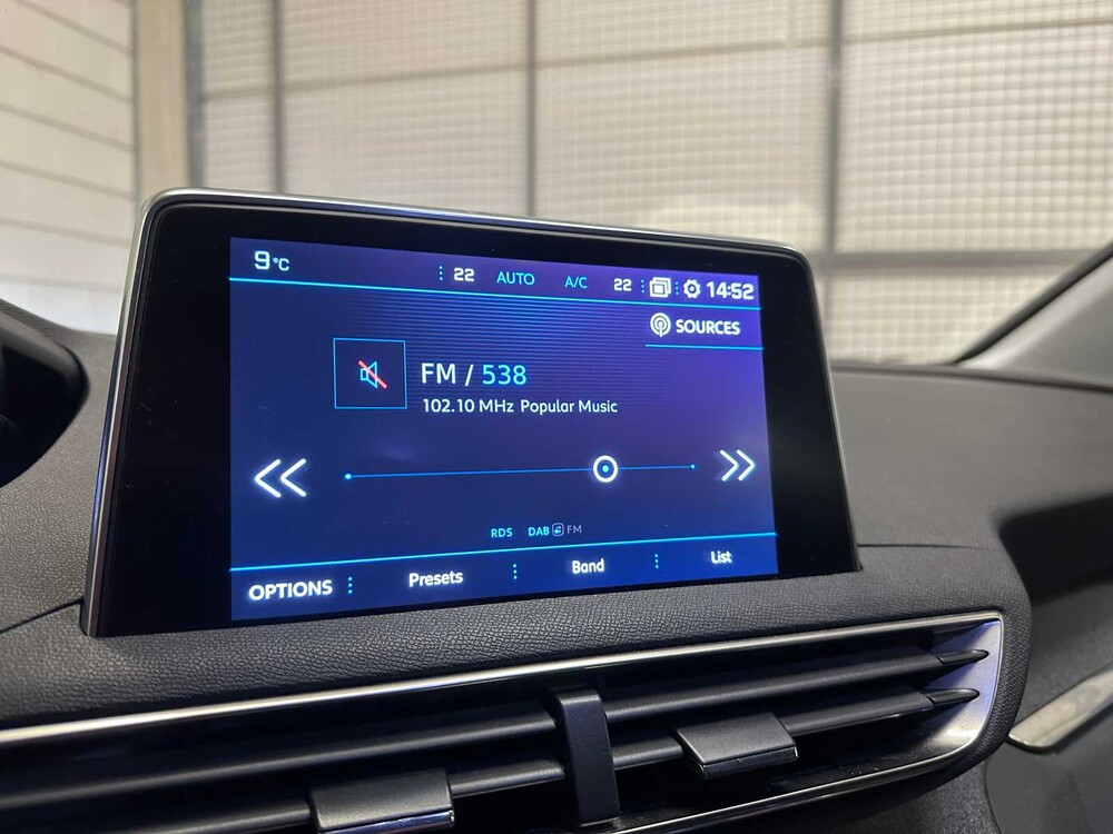 Peugeot 3008 1.2 PureTech Blue Lease Premium 131PS 2020, H-276-PH