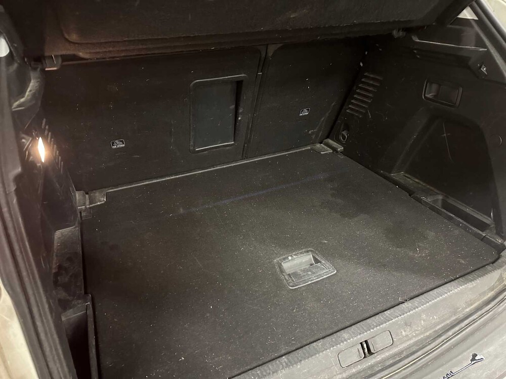 Peugeot 3008 1.2 PureTech Blue Lease Premium 131PS 2020, H-276-PH