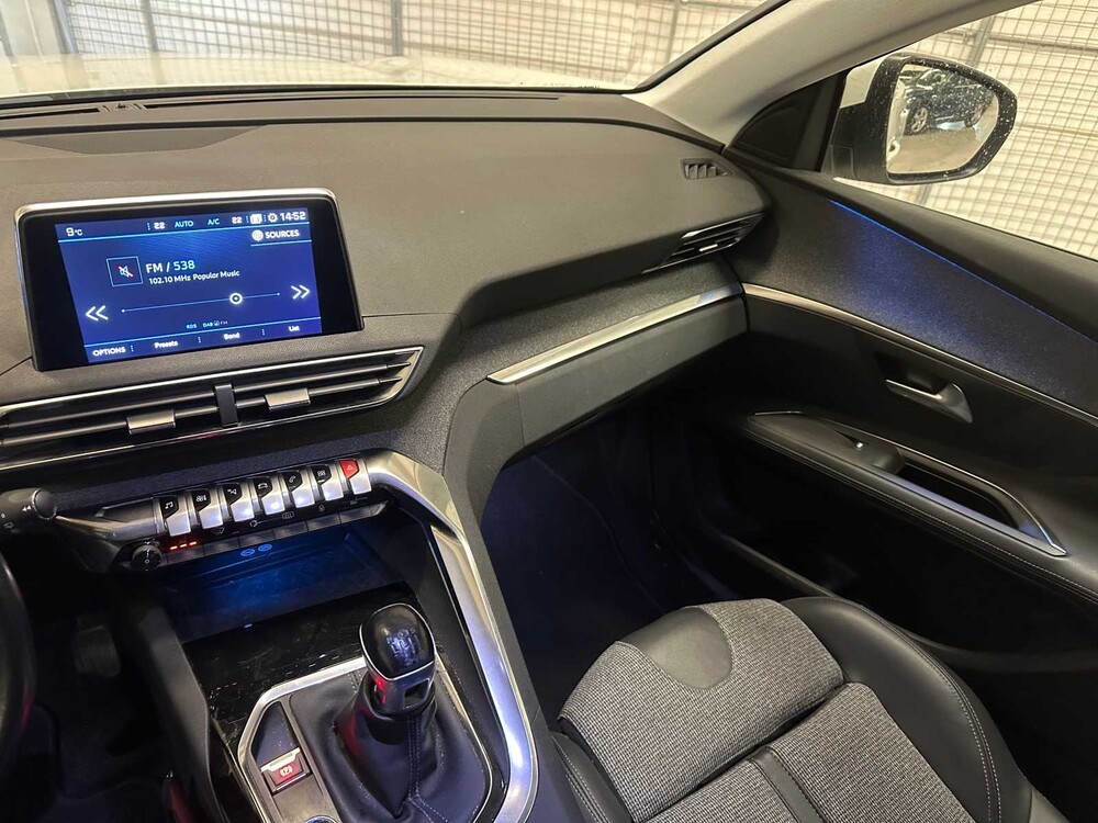 Peugeot 3008 1.2 PureTech Blue Lease Premium 131PS 2020, H-276-PH