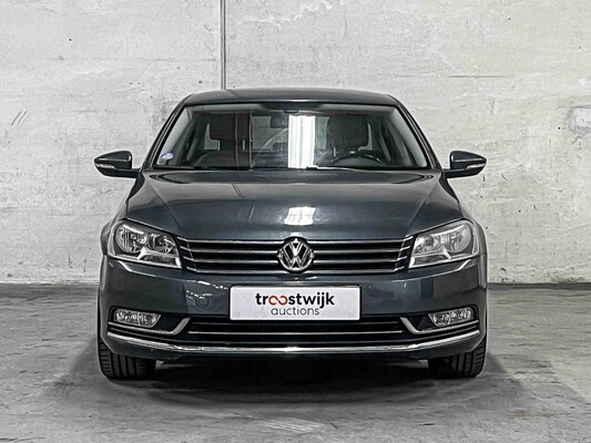 Volkswagen Passat 1.4 TSI Highline BlueMotion 122hp 2012 (Original-NL), 95-TDZ-6