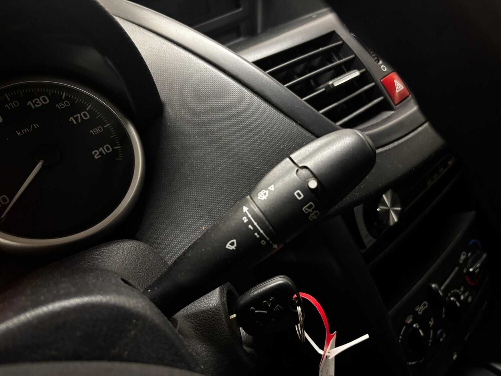 Peugeot 207 SW 1.4 XR 73PS 2007, 06-XZ-NZ Youngtimer