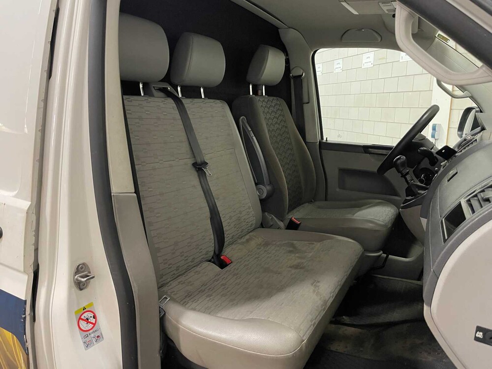 Volkswagen Transporter 2.0 TDI L1H2 102PS 2011, 3-VRF-90 Nutzfahrzeug