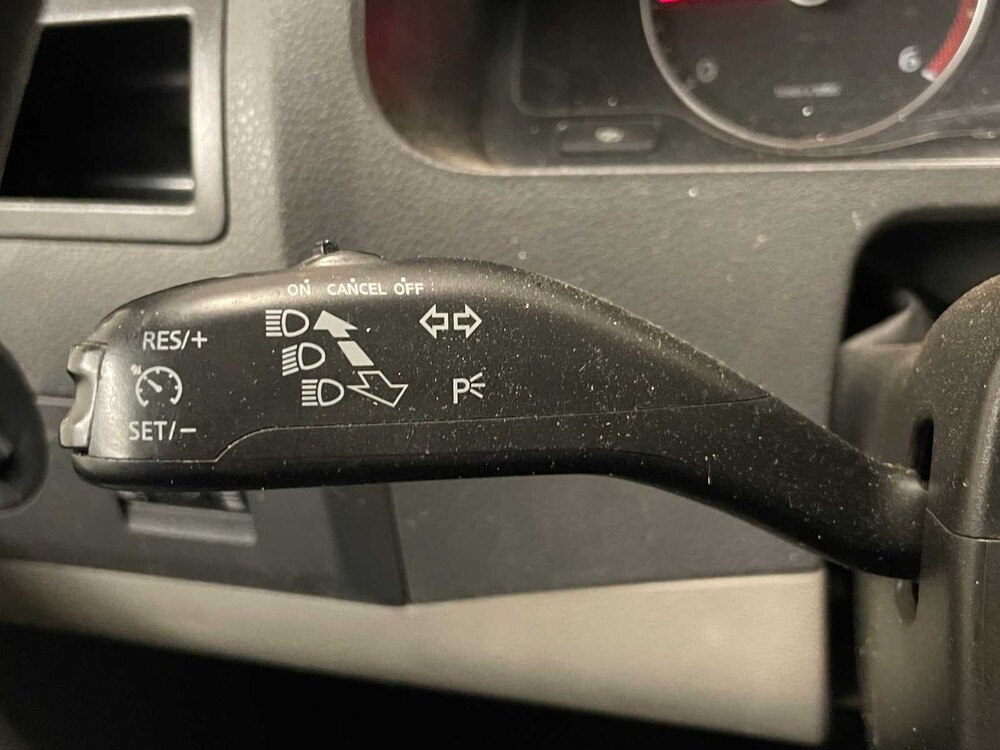 Volkswagen Transporter 2.0 TDI L1H2 102PS 2011, 3-VRF-90 Nutzfahrzeug