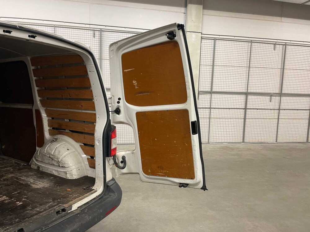 Volkswagen Transporter 2.0 TDI L1H2 102PS 2011, 3-VRF-90 Nutzfahrzeug