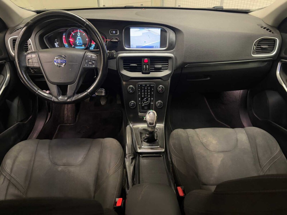 Volvo V40 1.6 D2 Kinetic 114PS 2013, 4-KRB-41