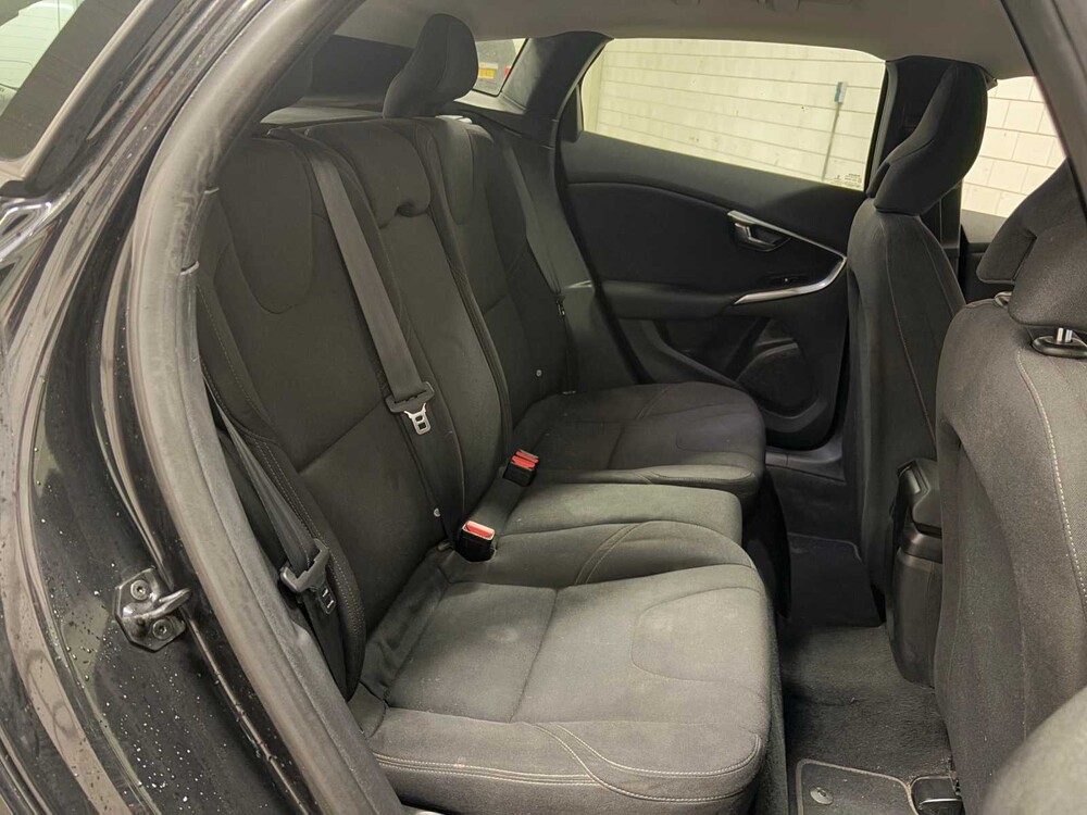 Volvo V40 1.6 D2 Kinetic 114PS 2013, 4-KRB-41