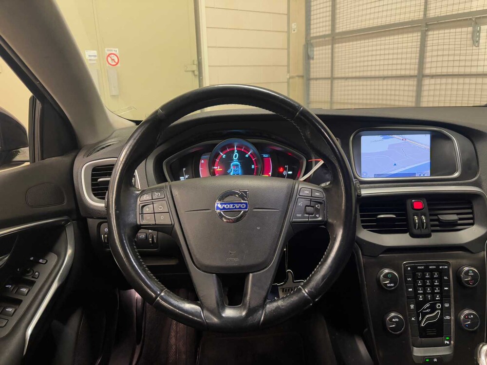 Volvo V40 1.6 D2 Kinetic 114PS 2013, 4-KRB-41