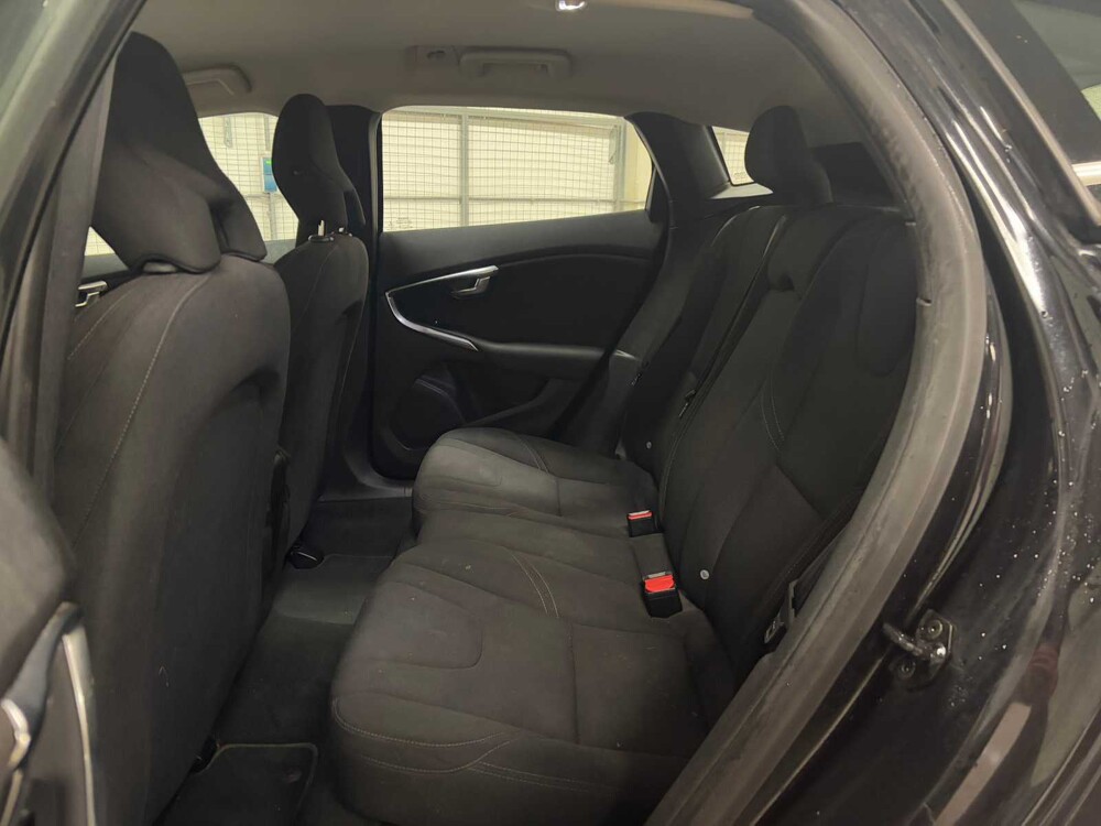 Volvo V40 1.6 D2 Kinetic 114PS 2013, 4-KRB-41