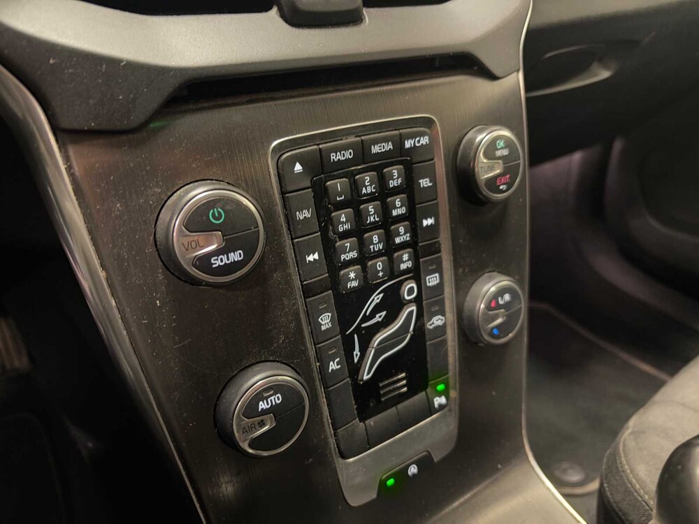 Volvo V40 1.6 D2 Kinetic 114PS 2013, 4-KRB-41