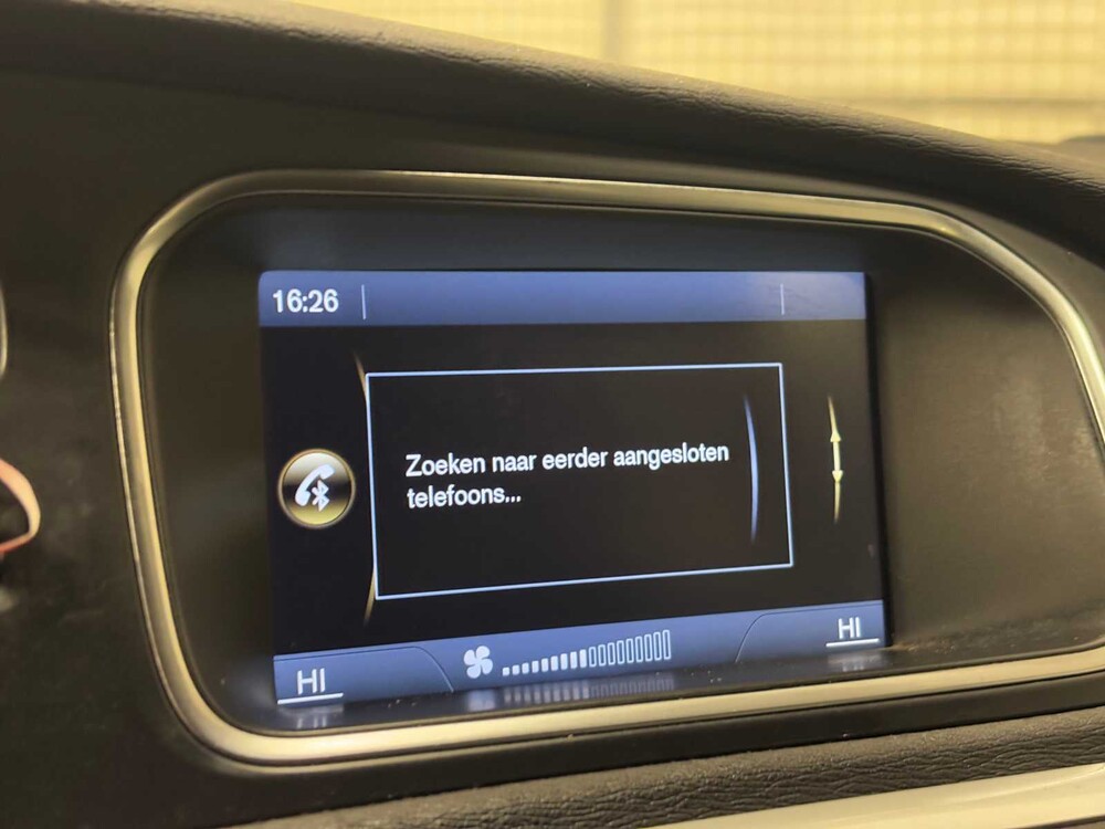 Volvo V40 1.6 D2 Kinetic 114PS 2013, 4-KRB-41