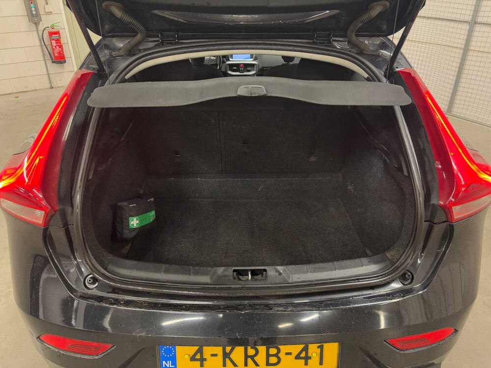 Volvo V40 1.6 D2 Kinetic 114PS 2013, 4-KRB-41