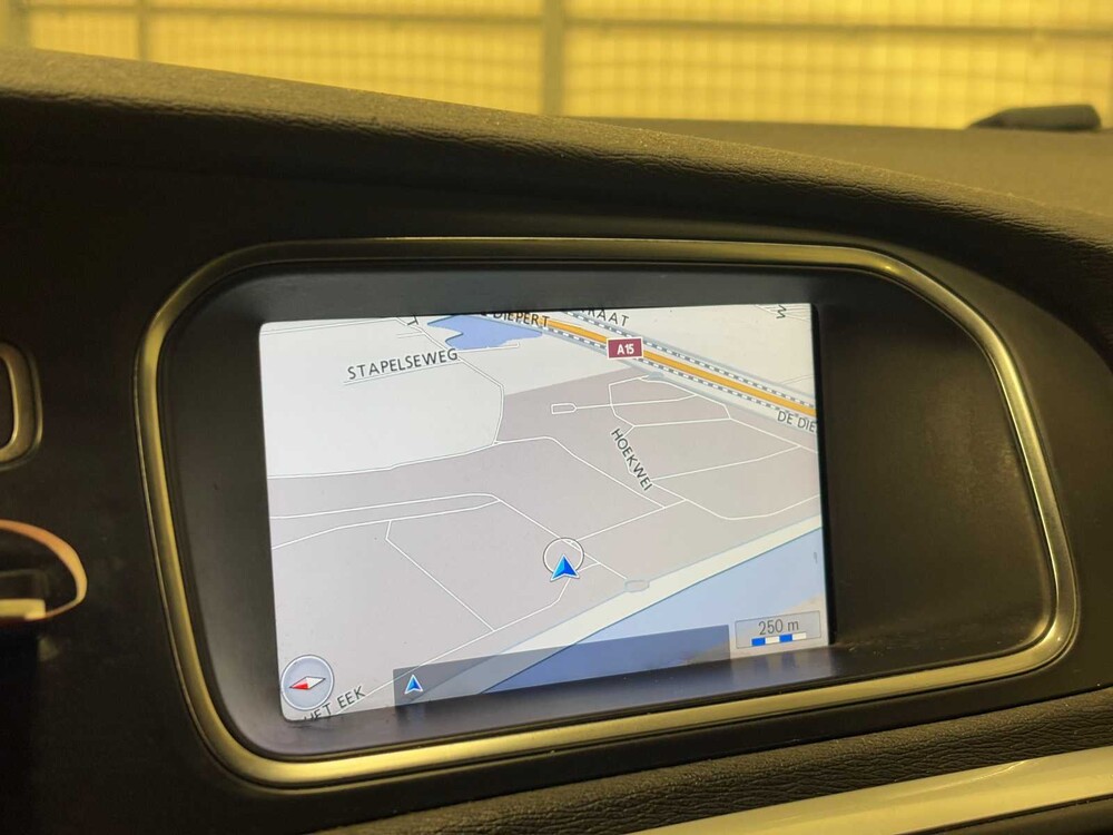 Volvo V40 1.6 D2 Kinetic 114PS 2013, 4-KRB-41