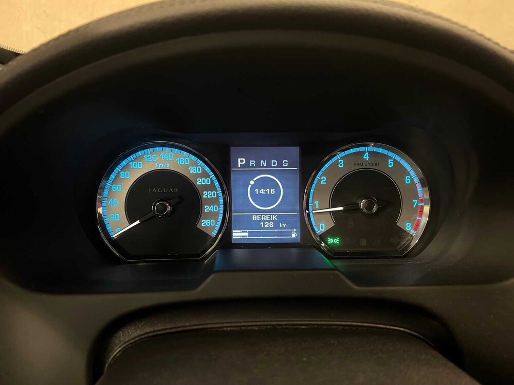 Jaguar XF 3.0 V6 Premium Luxus 238PS 2008 (Original-NL), 29-GLD-7